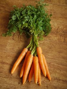 carrots-1112020_1920